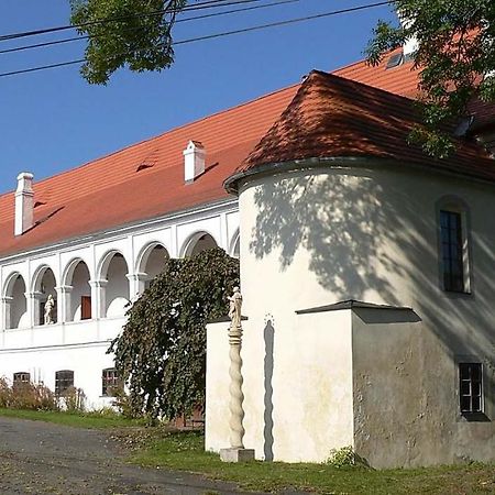 Zamek Mokrosuky Exterior foto